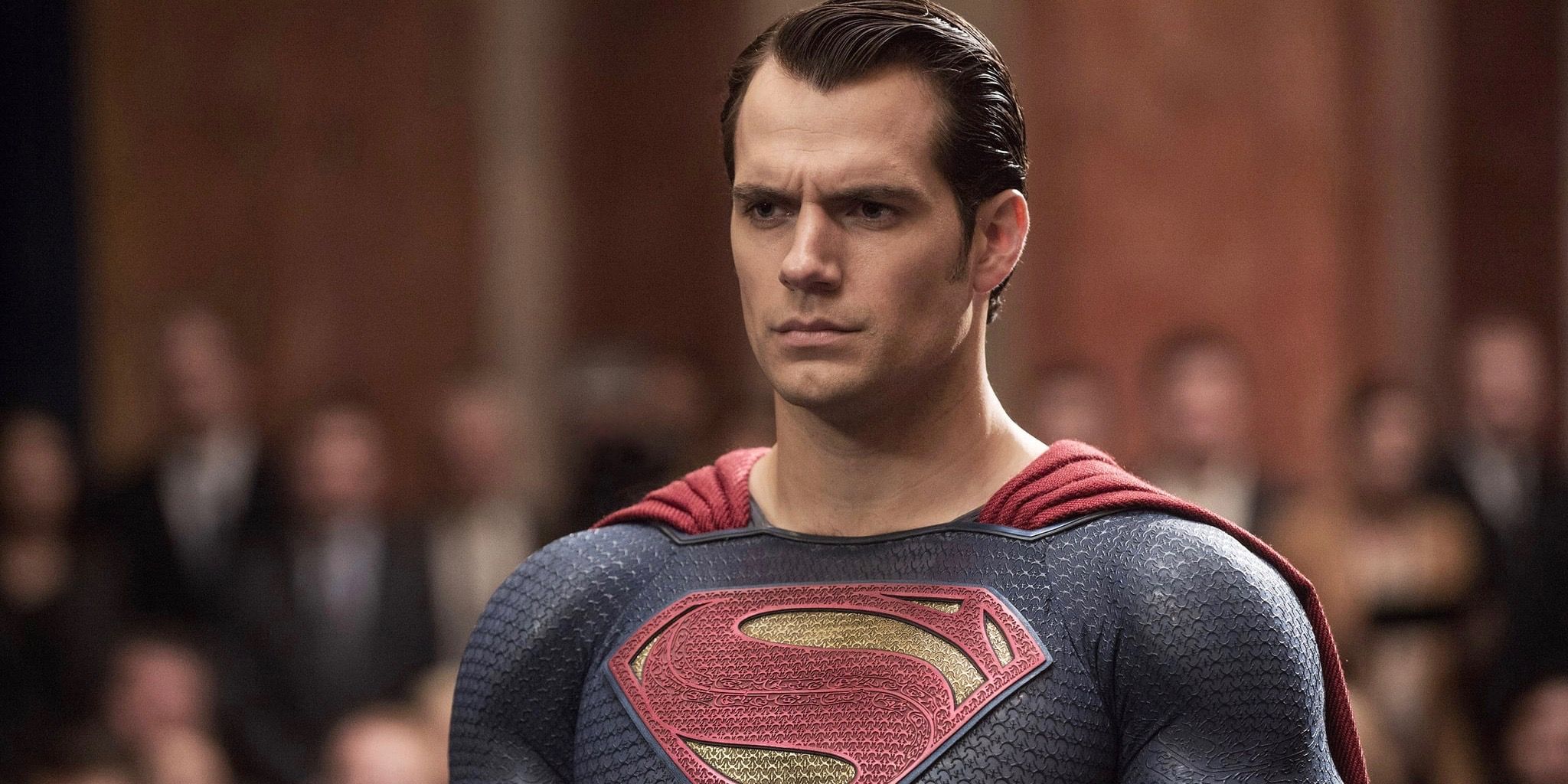 20 Mistakes Fans Completely Missed In Batman V Superman