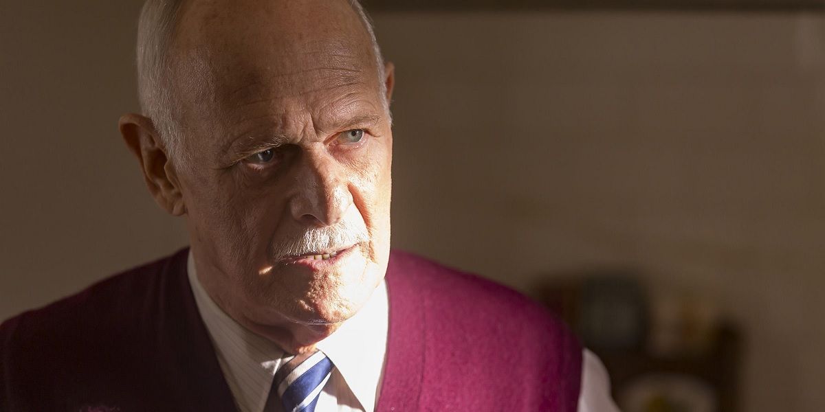 Gerald McRaney as Dr Nathan Katowski in This Is Us