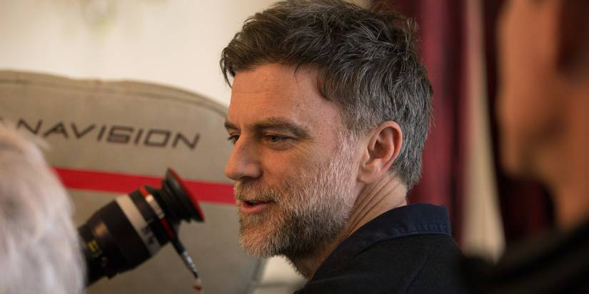 Paul Thomas Anderson on set