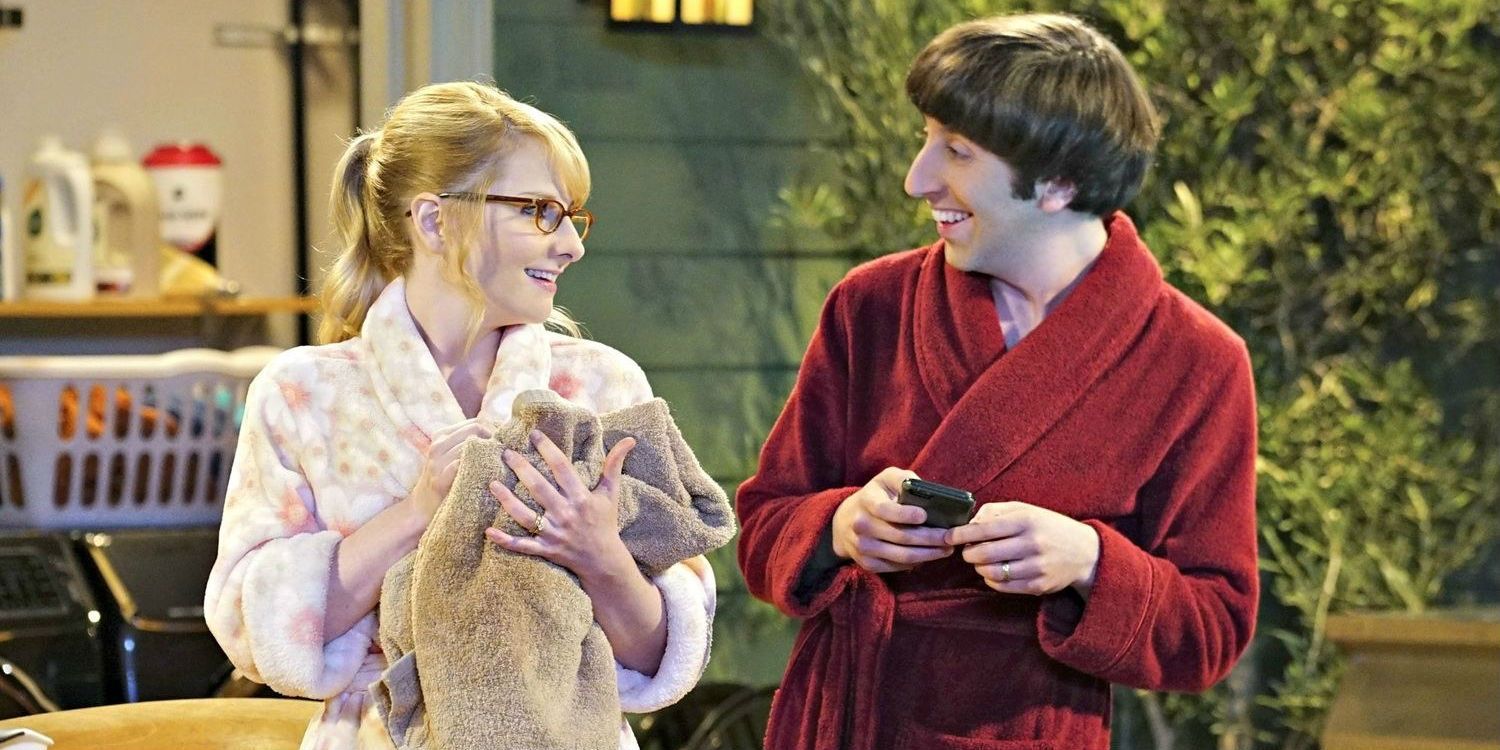 Bernadette and Howard in The Big Bang Theory