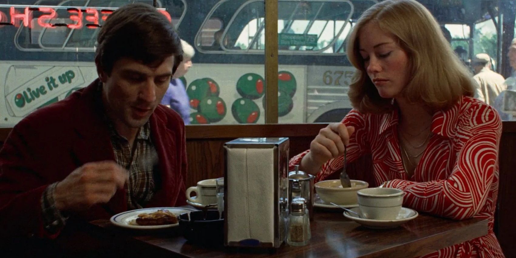Travis and Betsy in Taxi Driver