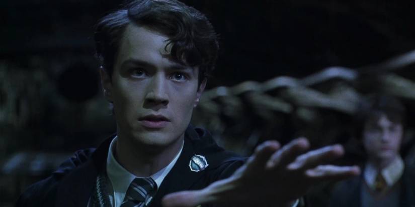Harry Potter: 10 Dumbledore's Office Scenes The Movies Didn't Show