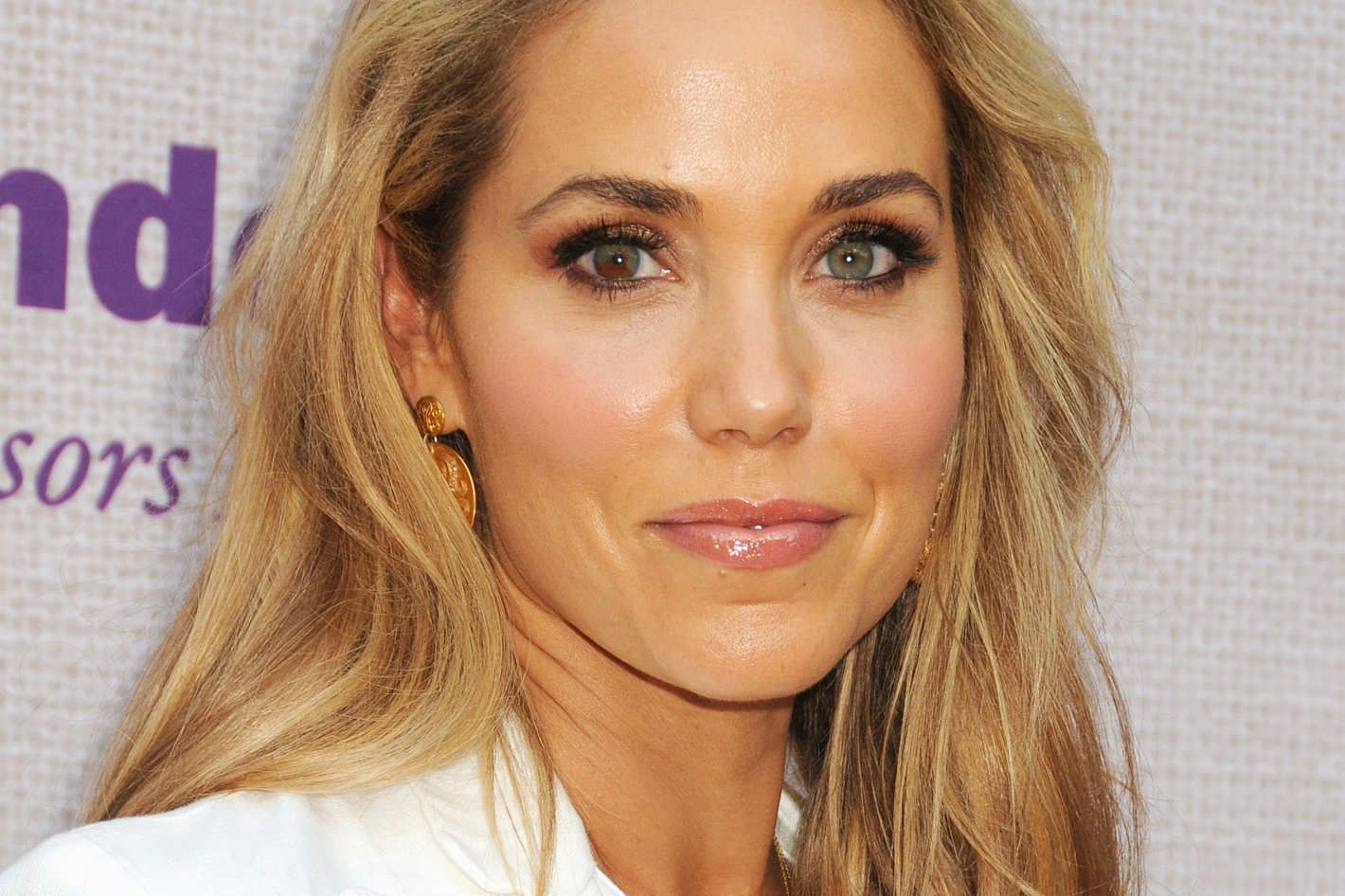 Elizabeth berkley. Элизабет Беркли. Элизабет Беркли фото. Элизабет Беркли 2021. Элизабет Беркли сейчас.