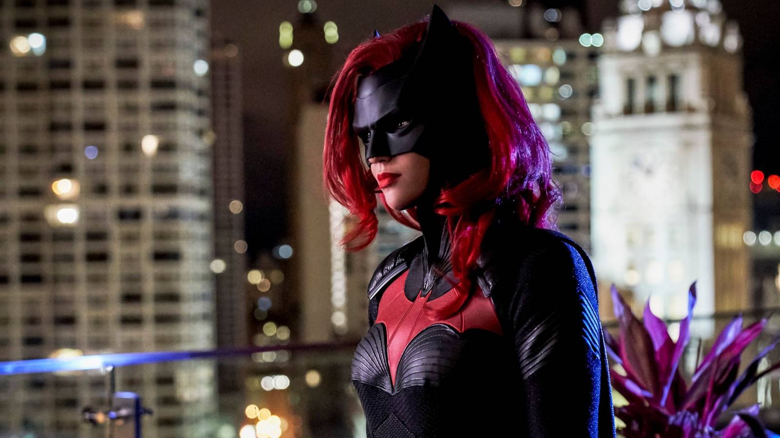 Batwoman Star Ruby Rose Had Emergency Surgery After Stunt Injury