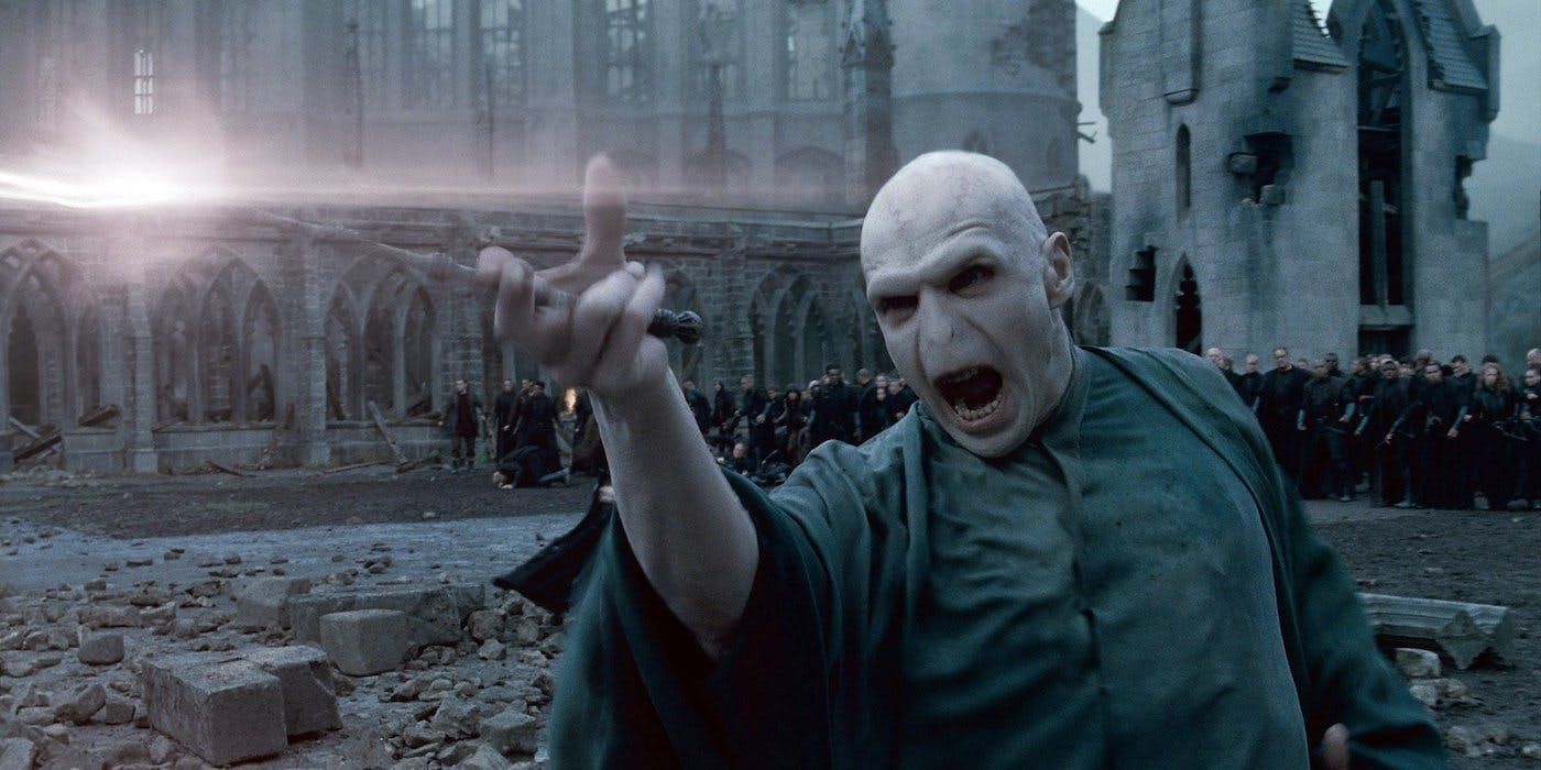 Harry Potter 10 Things About Voldemort That Make No Sense