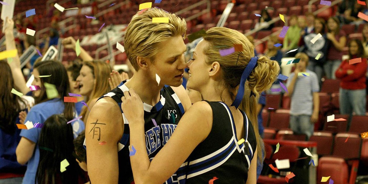 Original One Tree Hill Stars Address Possible Sequel Show Returns