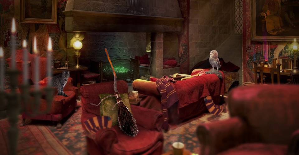 Description : Salle Commune de Gryffondor Harry-Potter-Gryffindor-Common-Room-Feature.jpg?q=50&fit=crop&w=960&h=500&dpr=1