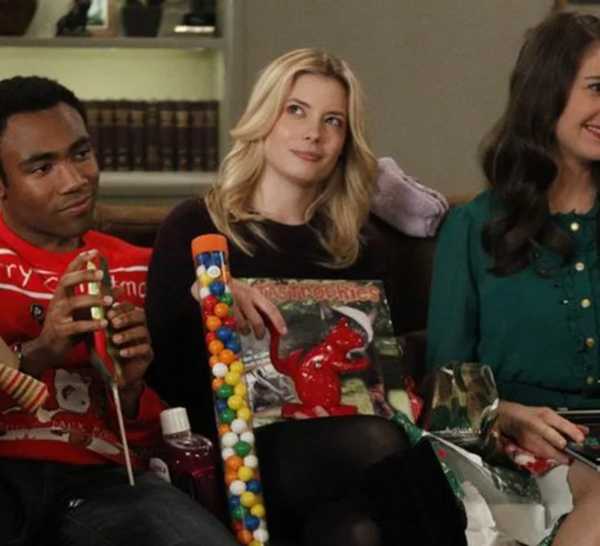 Three characters in Christmas sweaters in Community episode "Intro to Knots"