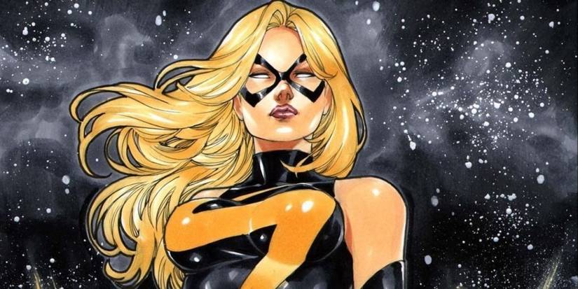 The 10 Best Captain Marvel Costumes, Ranked