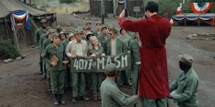 Mash Programme 10 Harsh Realities Of Rewatching MASH, 51 Years Later