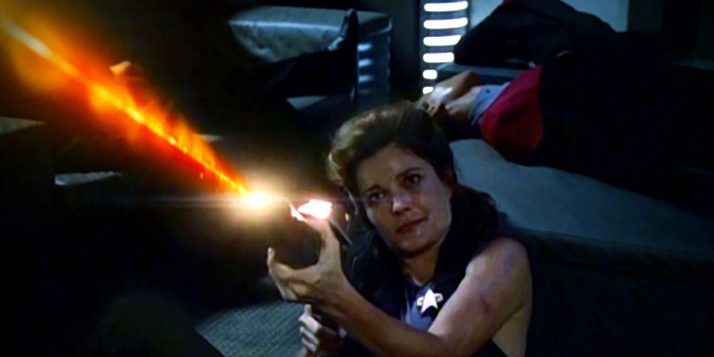 Star Trek: Voyager's Janeway Becoming Ripley From Alien Explained By ...
