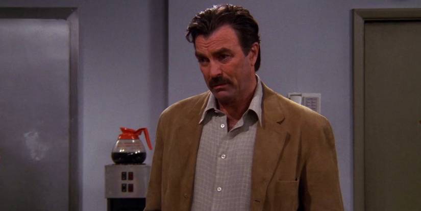 Friends: 10 Ways Chandler Got Worse & Worse