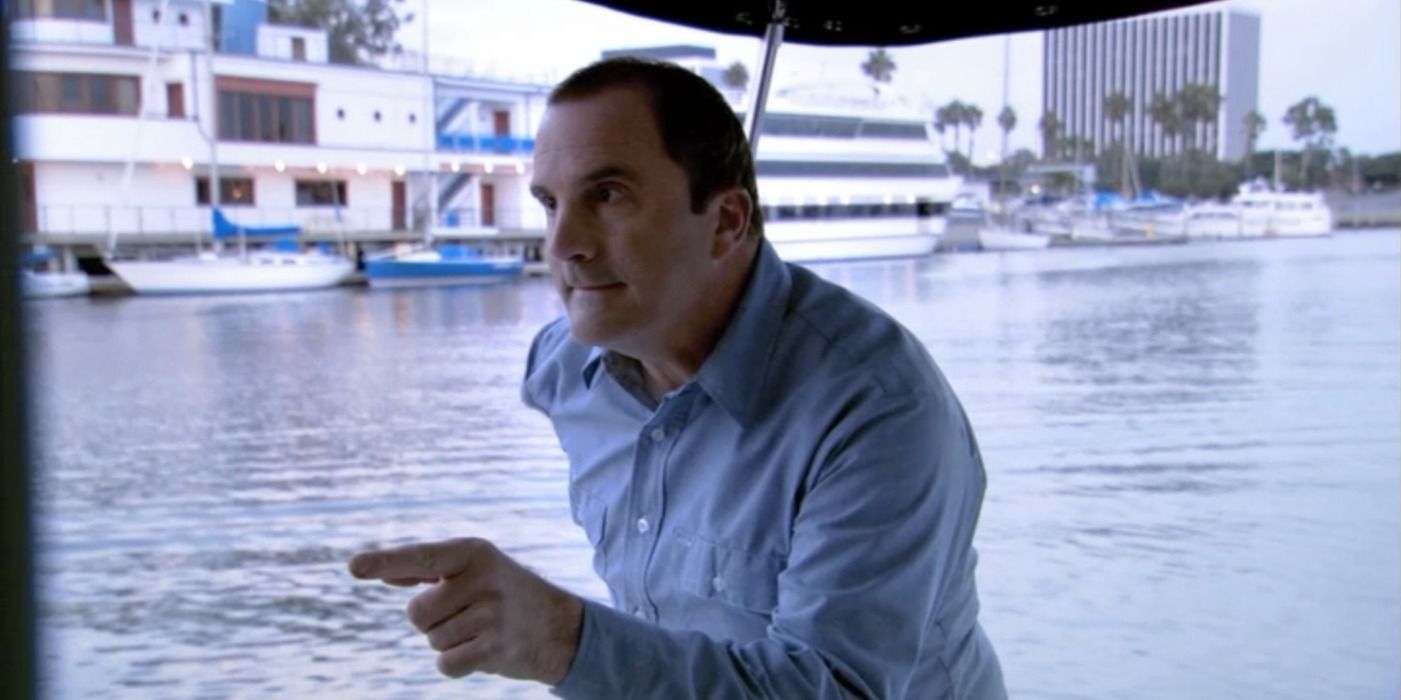 Arrested Development 10 Worst Things The Family Did To Buster Bluth