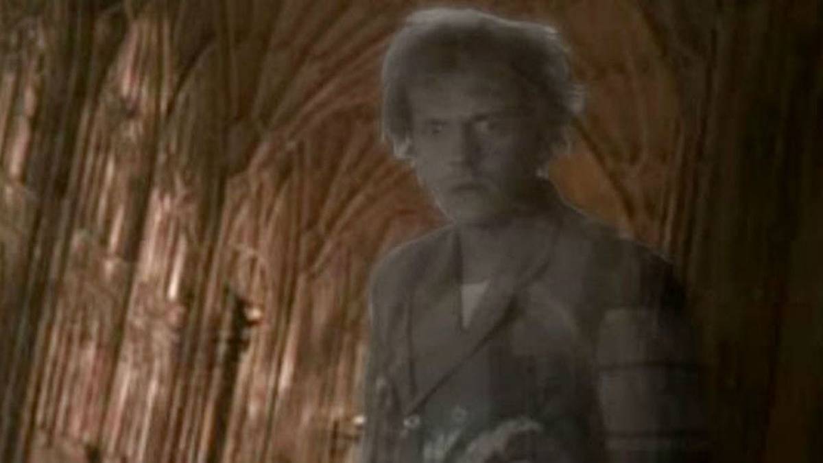 The Perfect Peeves Actor For Harry Potter's Remake Just Wrapped Up A ...