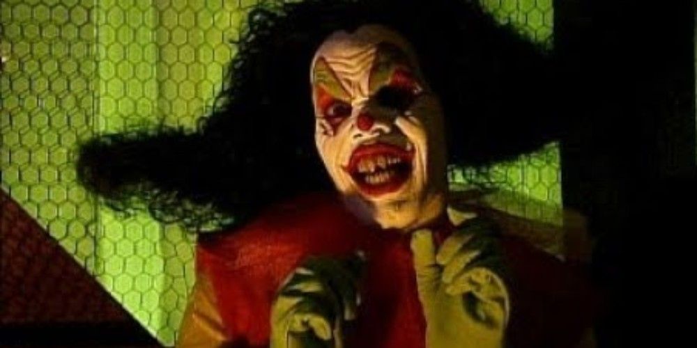 10 Creepy Movie Clowns (That Arent Pennywise From Stephen Kings It)