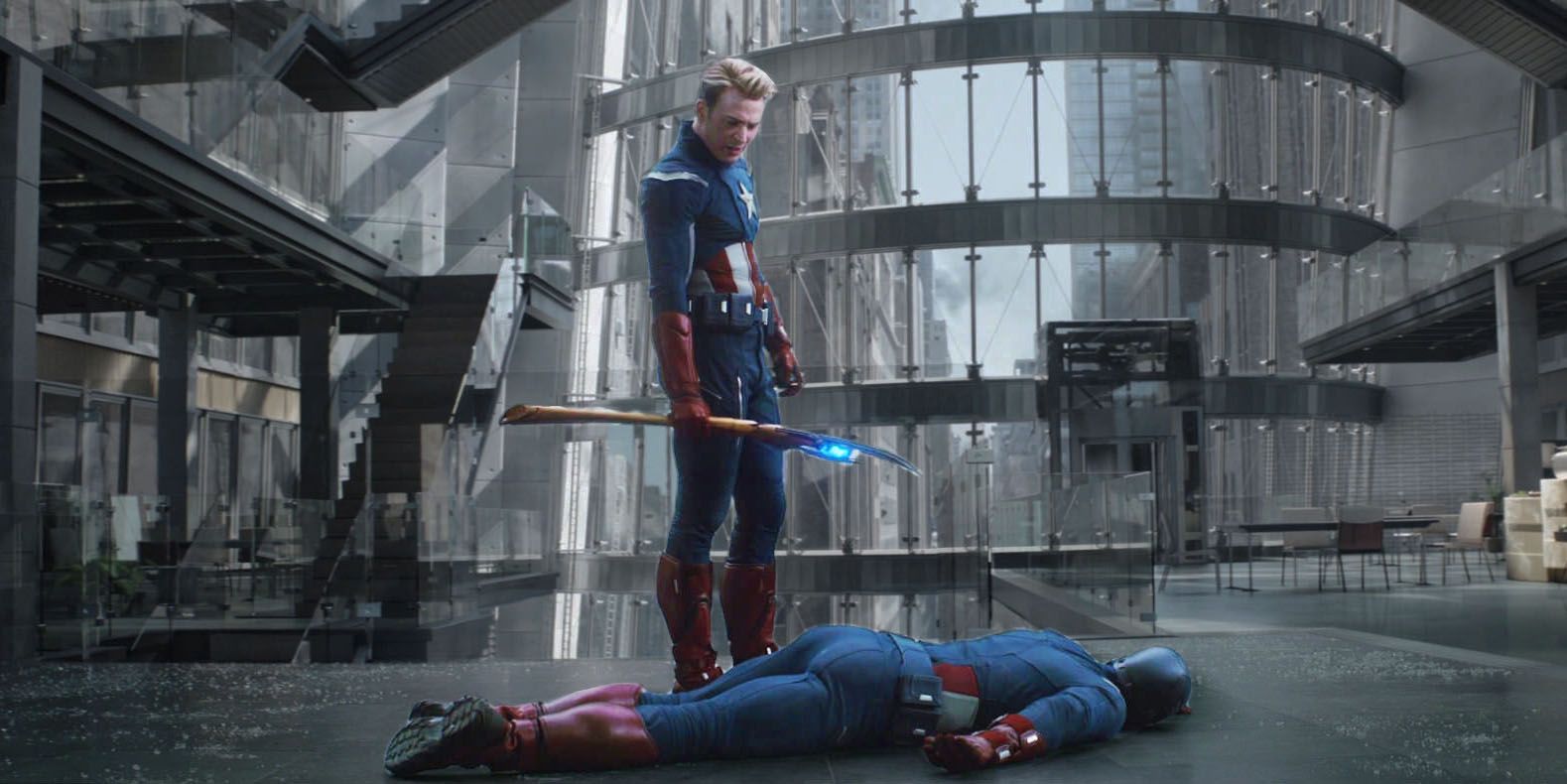 Why Captain America's Costume In The Avengers Is So Bad