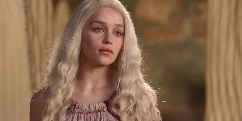 Game of Thrones: 10 Hidden Details About Daenerys Targaryen's Costume You  Didn't Notice