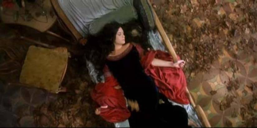 Lord of the Rings: Arwen's 10 Best Dresses