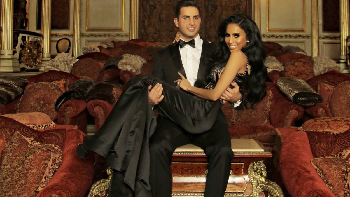 Shahs of Sunset Lilly Ghalichi Seen Kissing Estranged Husband After