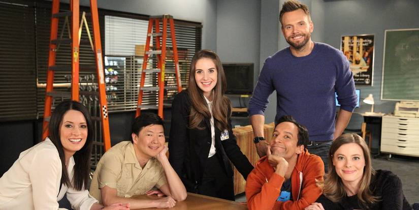 'Community' Movie Six Psychological Lessons, The Real-World Loneliness Cure, and How the Cast Stays Sane Amidst Production Chaos 'Community' Movie Six Psychological Lessons, The Real-World Loneliness Cure, and How the Cast Stays Sane Amidst Production Chaos