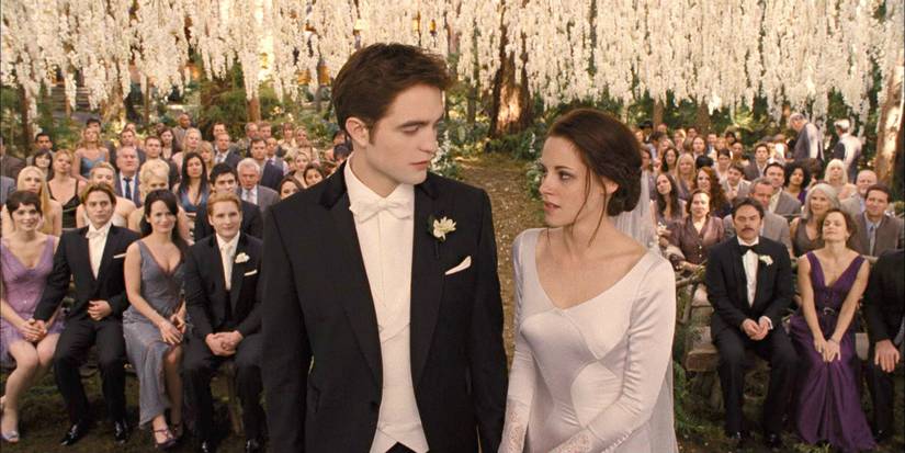 Twilight: Bella's 10 Best Outfits Twilight: Bella's 10 Best Outfits