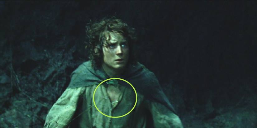 Frodo Invisible Weather Top The Lord Of The Rings: 10 Hidden Details About Frodo's Costume You ...