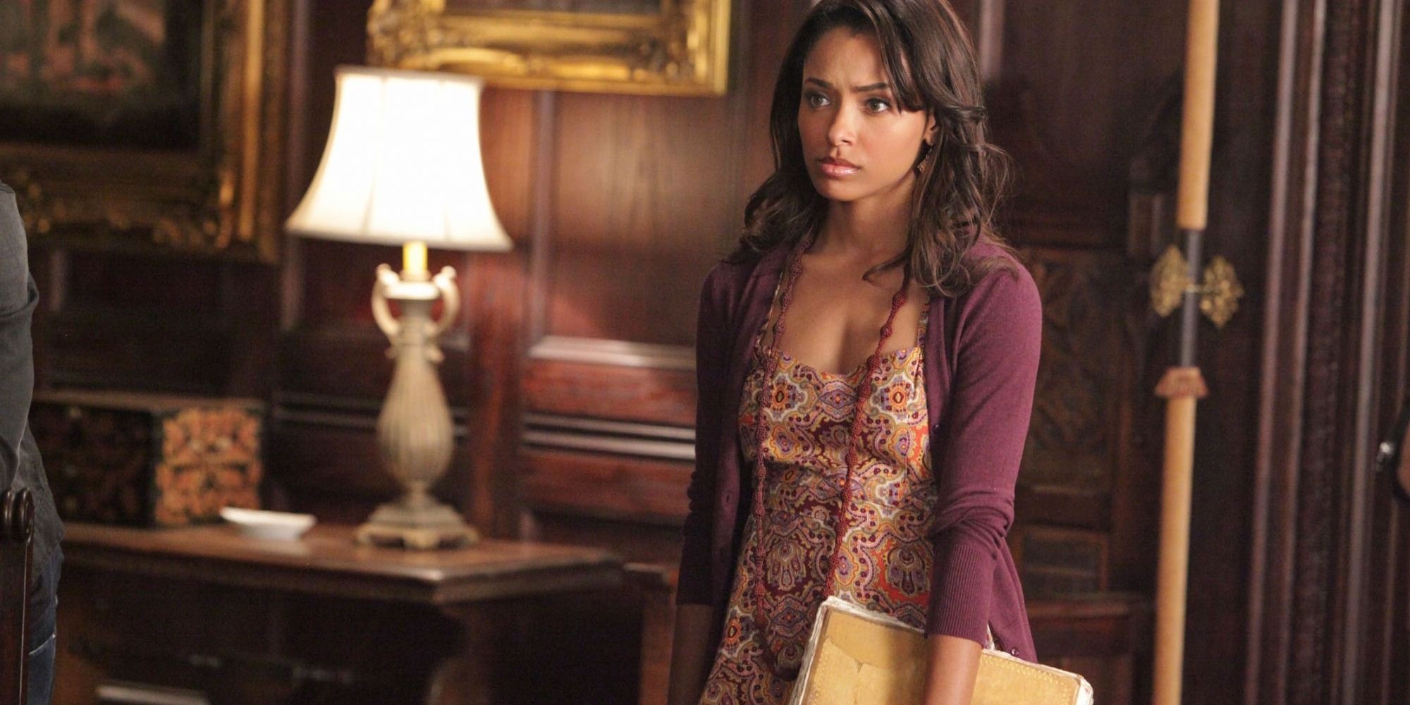 The Vampire Diaries 10 Characters Who Just Didnt Look Right In The Show