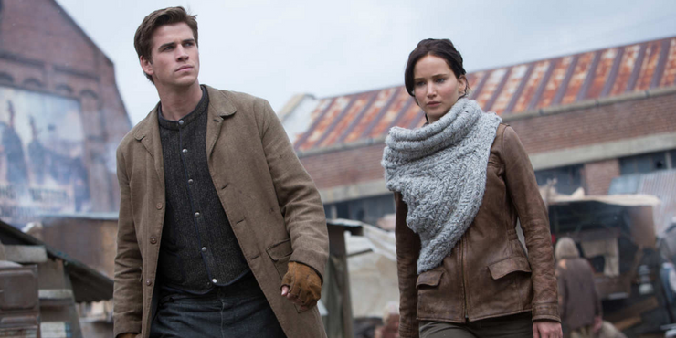 The Hunger Games 10 Most Selfless Things Katniss Ever Did