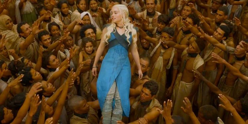 Game Of Thrones: Daenerys' 10 Best Outfits In The Show Game Of Thrones: Daenerys' 10 Best Outfits In The Show