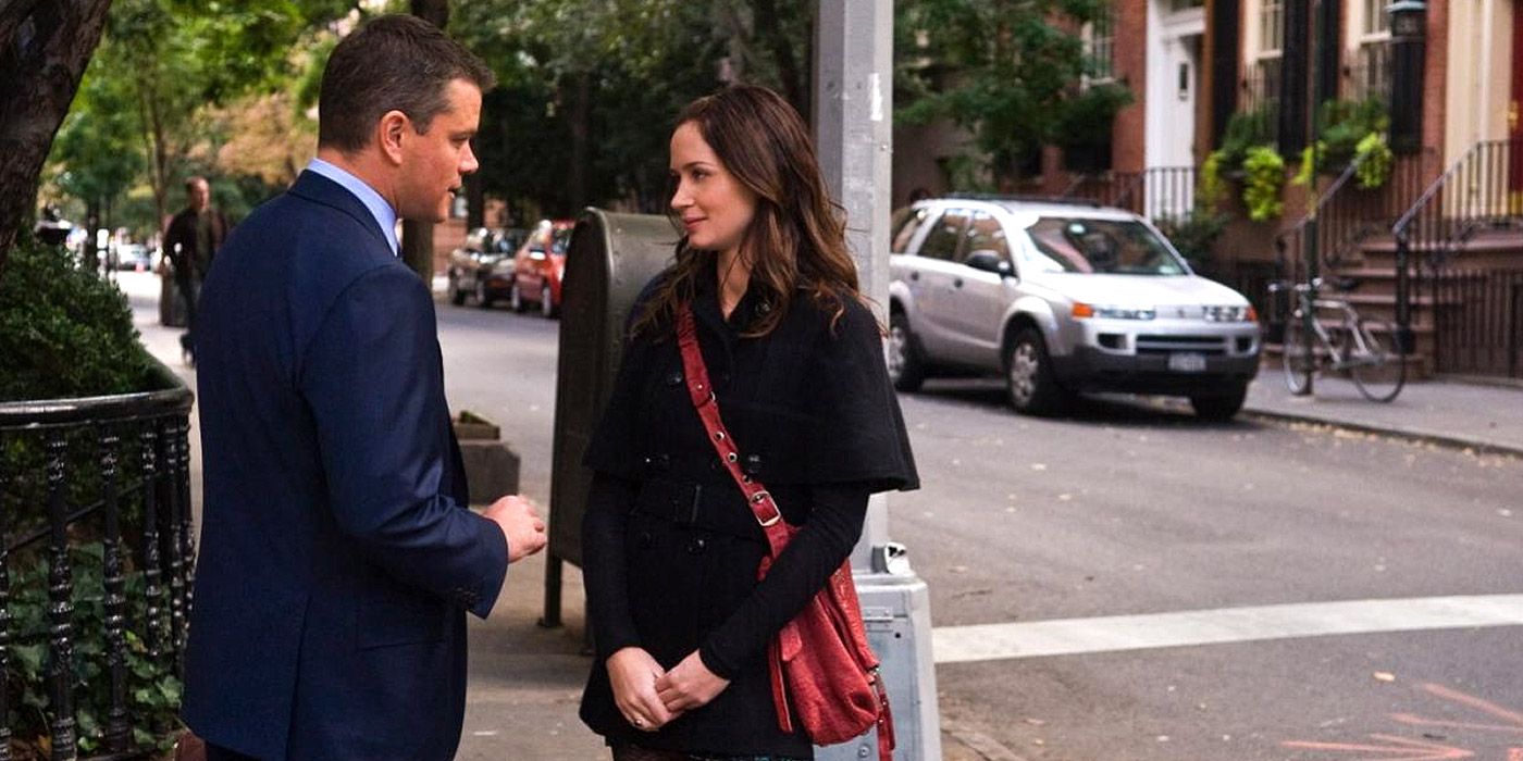 David and Elise talking on a street corner in The Adjustment Bureau