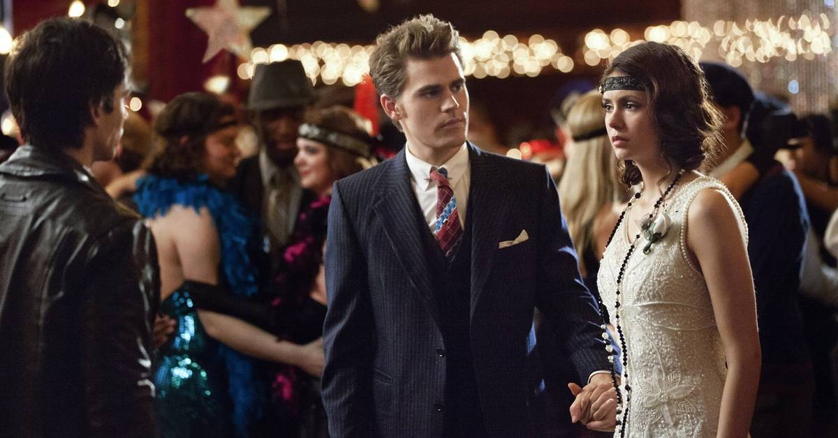 The Vampire Diaries: Elena's 5 Best Outfits (& 5 Worst) The Vampire Diaries: Elena's 5 Best Outfits (& 5 Worst)