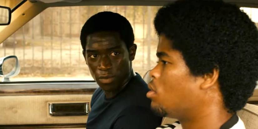 Damson Idris como Franklin Saint e Isaiah John como Leon Simmons em Snowfall.
