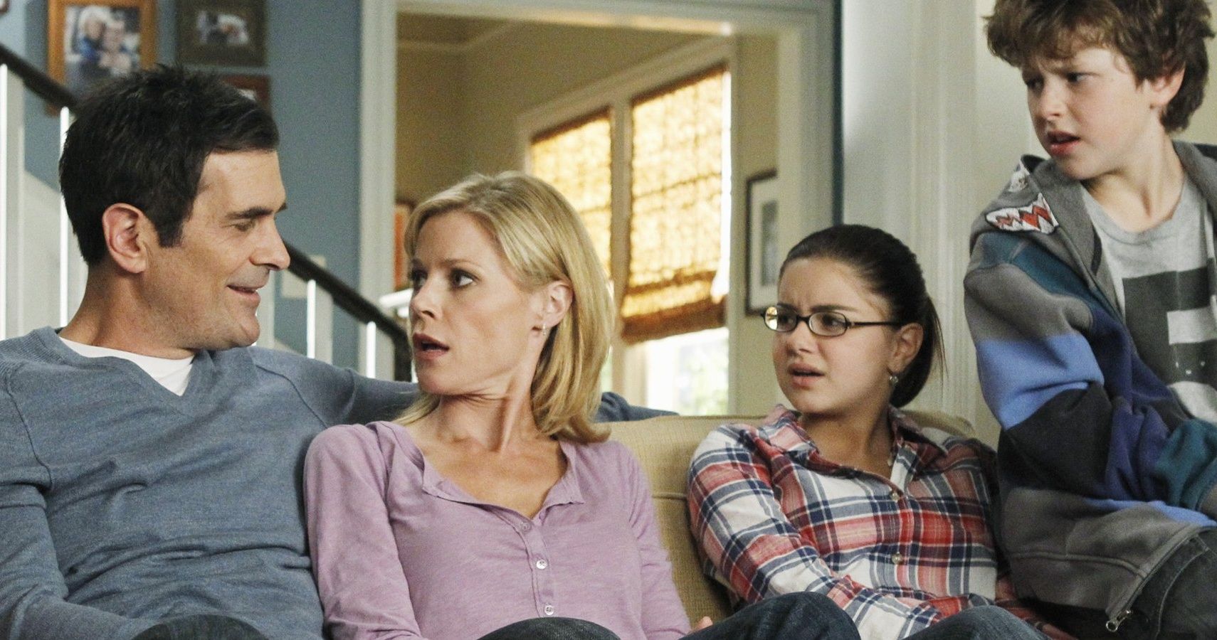 Modern Family 5 Worst Things Alex Did To Claire & Phil (& 5 Worst Things They Did To Her)
