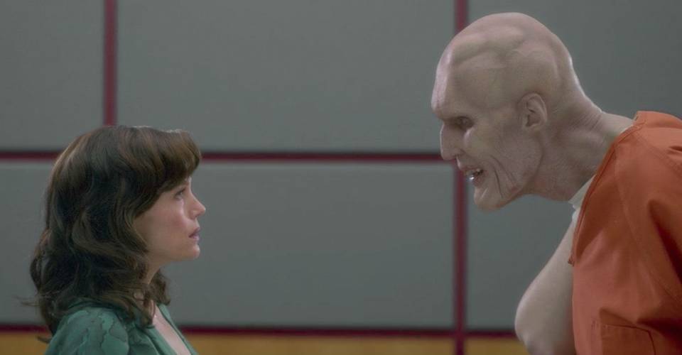Gerald S Game Is A Great Stephen King Movie Hurt By A Bad Ending