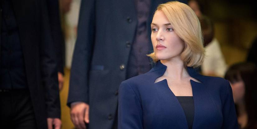 sachin and babi light blue dress the poor dancing girl she won't dance again — KATE WINSLET as IRIS SIMPKINS  The Holiday (2006) main image 1