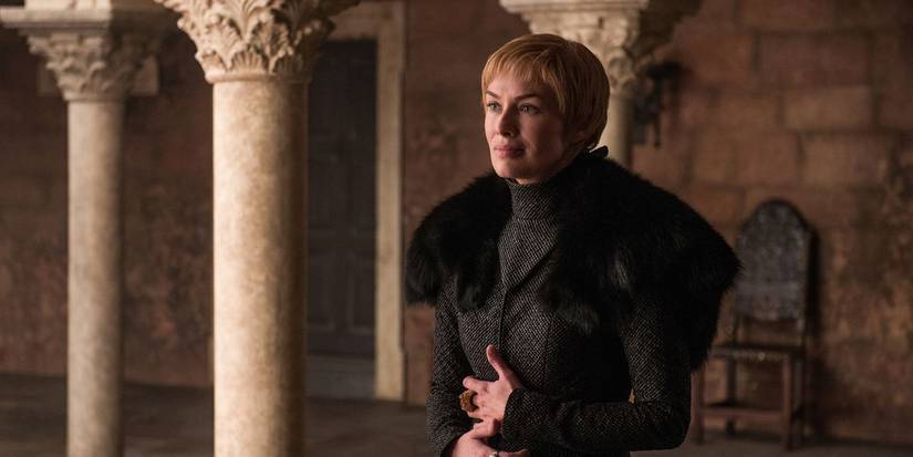 cersei red dress season 8 Cersei Lannister wears a classic interpretation of a late 15th century-early 16th century dress. "Game of Thrones"