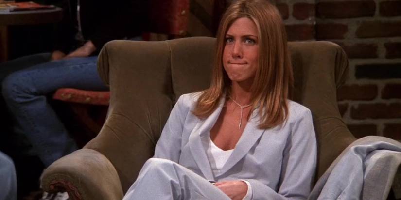 Rachel's 10 Best Outfits On Friends, Ranked Rachel's 10 Best Outfits On Friends, Ranked