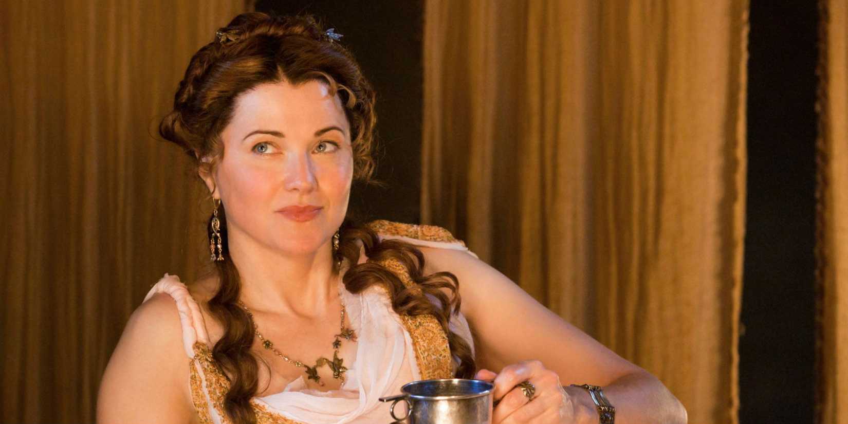 Lucy Lawless como Lucretia em Spartacus