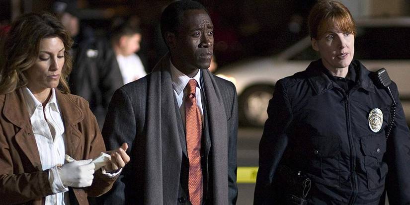 Don Cheadle, Jennifer Esposito e Kathleen York em Crash