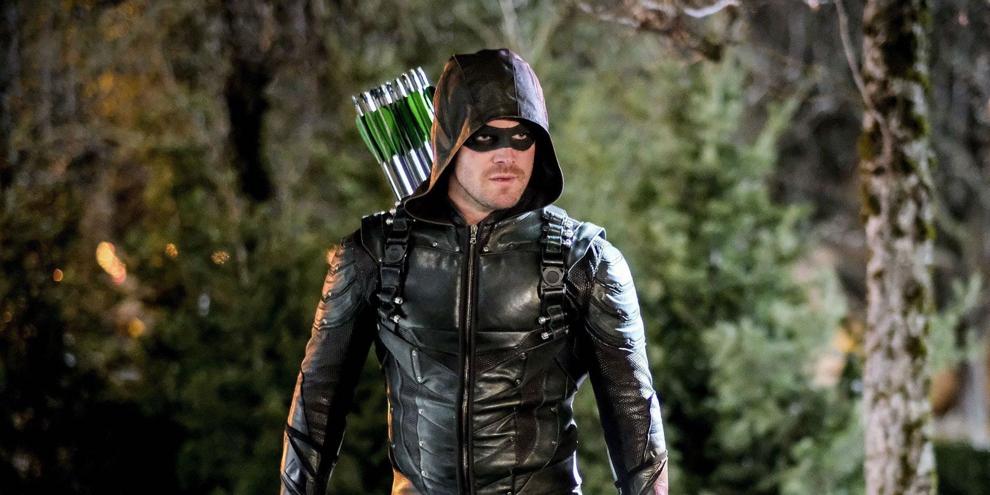 Arrow Star Stephen Amell Joins Wayne Gretzky and Will Ferrell in