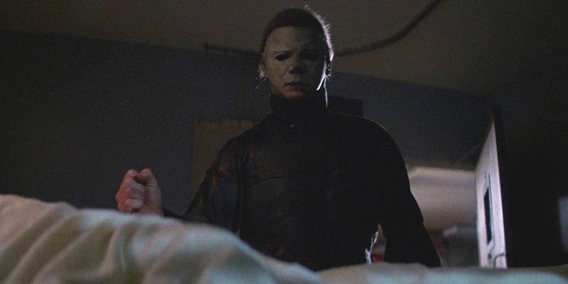 Michael Myers going in for a kill in Halloween 2.