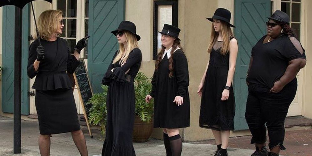 10 Hidden Details You Missed In American Horror Story Coven Episode 1