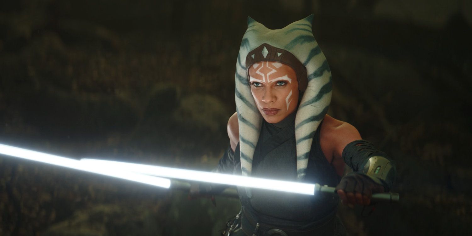 Disney's Top 10 Star Wars Lightsabers, Ranked According To The "Rule Of Cool"