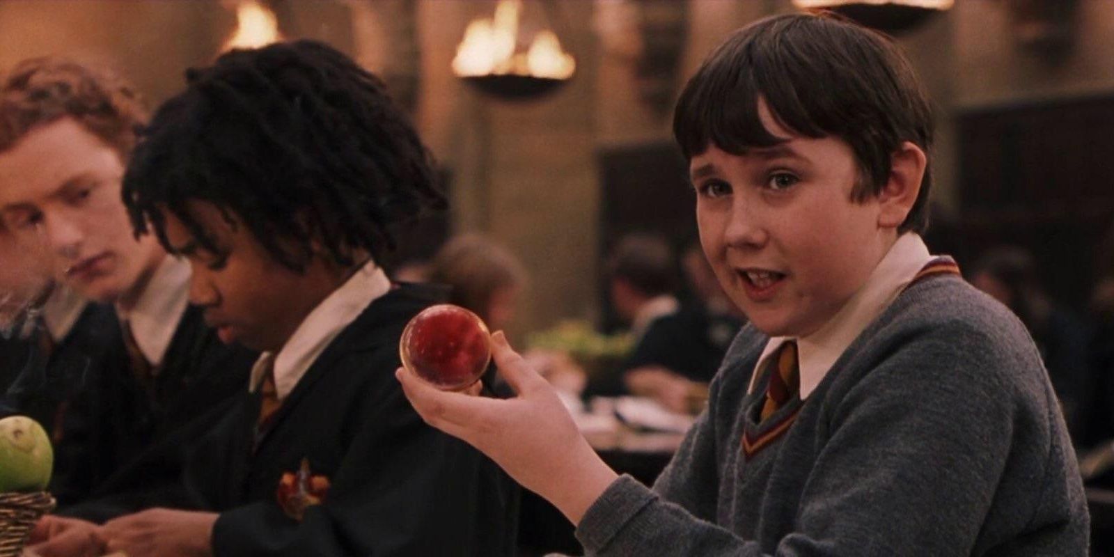 Neville com seu Remember em Harry Potter