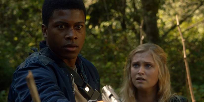 Wells and Clarke in The 100.