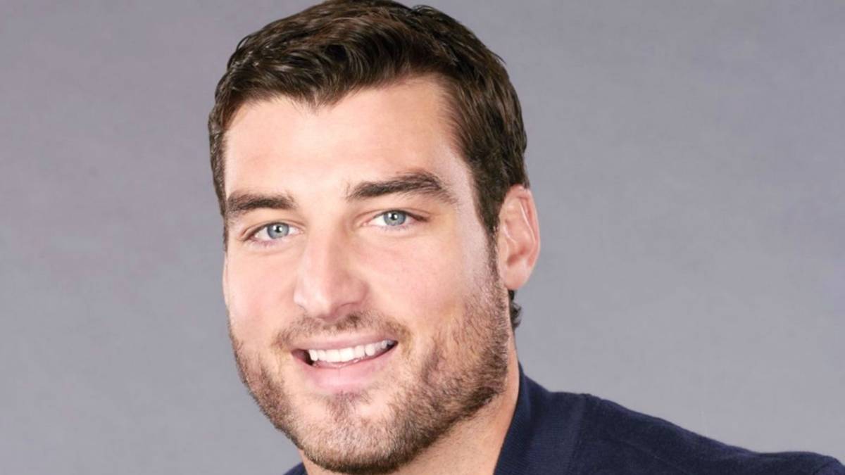 Bachelorette Alum Tyler Gwozdz Dead at 29 of Possible Overdose