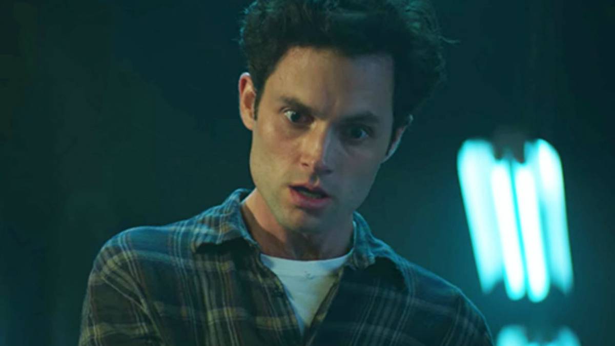 Penn Badgley Details How THAT You Pilot Scene Was Originally Way Grosser