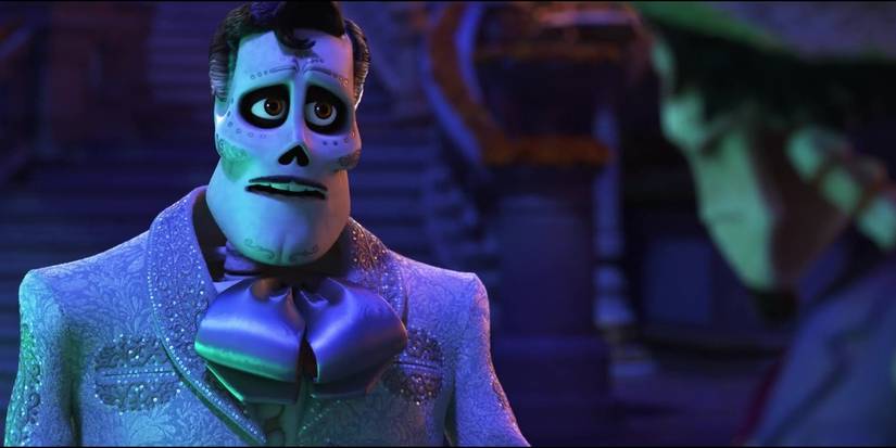 This Pixar Fan Theory Makes Héctor’s Death Scene In Coco Darker Than I ...