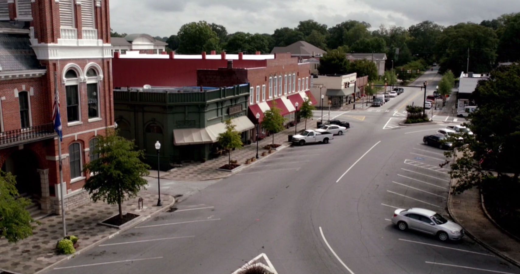The Vampire Diaries 10 Hidden Details About Mystic Falls You Didnt Notice