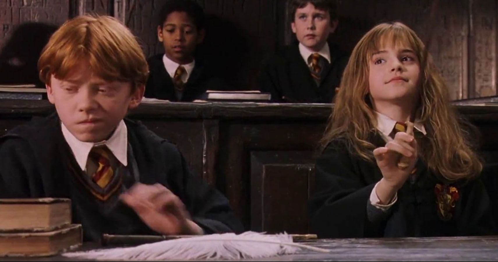 Harry Potter: 10 Hermione Granger Mannerisms From The Books Emma Watson Nails